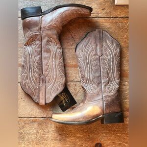 Women’s boots